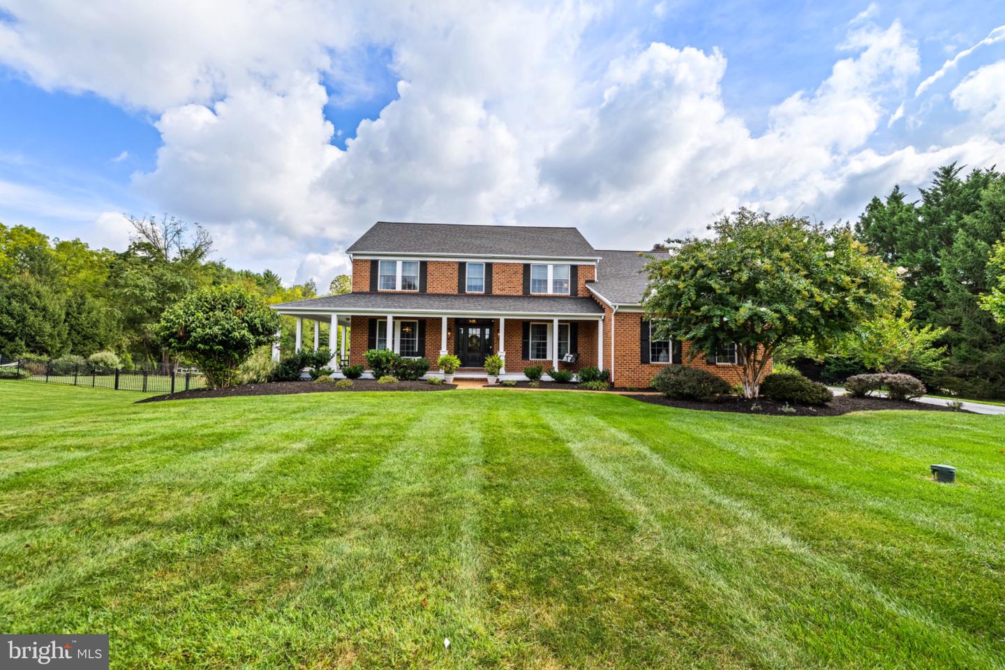 10 Deer Creek Ct Property Photo 1