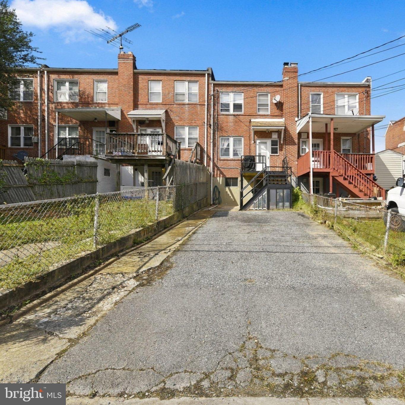 1509 Becklow Ave Property Photo 17