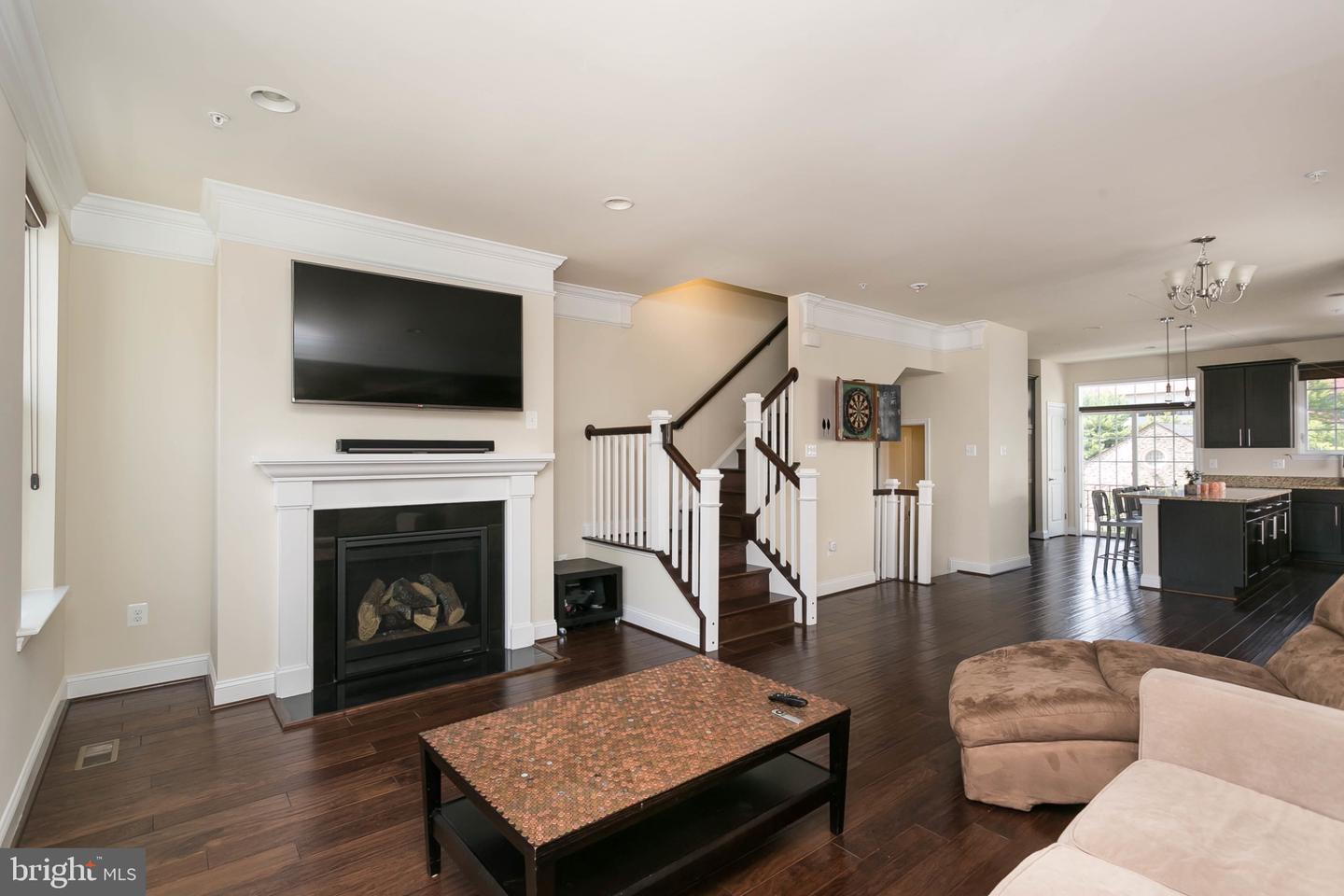 19 Willow Ave Property Photo 16