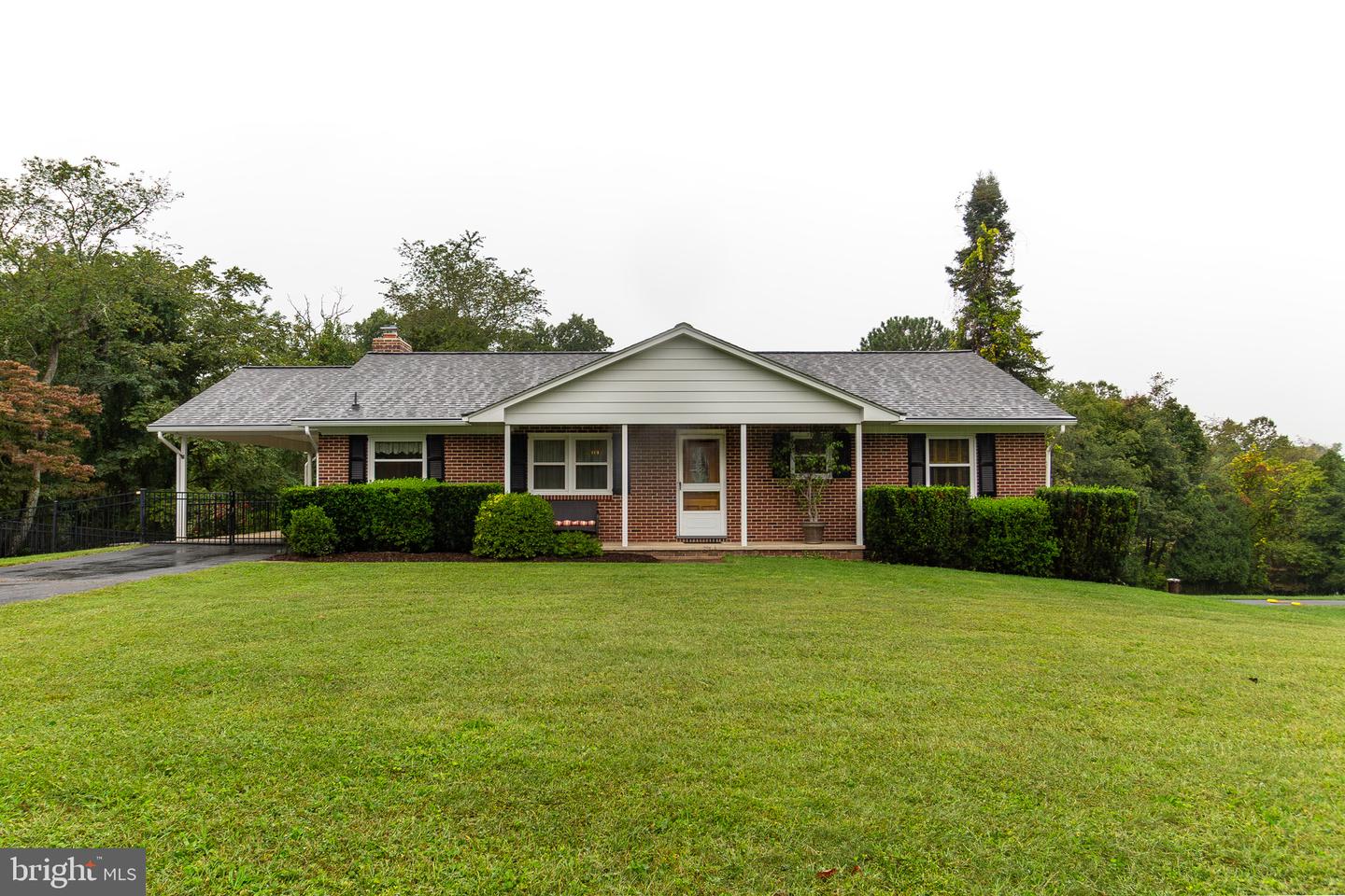 16916 Hereford Rd Property Photo 1