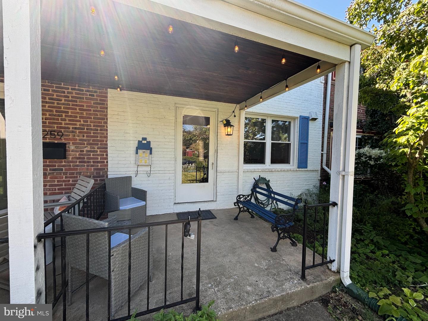 257 Ridge Ave Property Photo 3