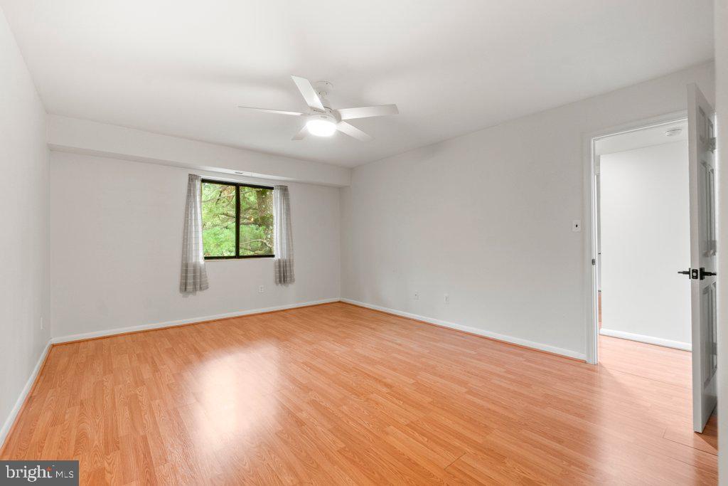 9 Bailiffs Ct #301 Property Photo 27