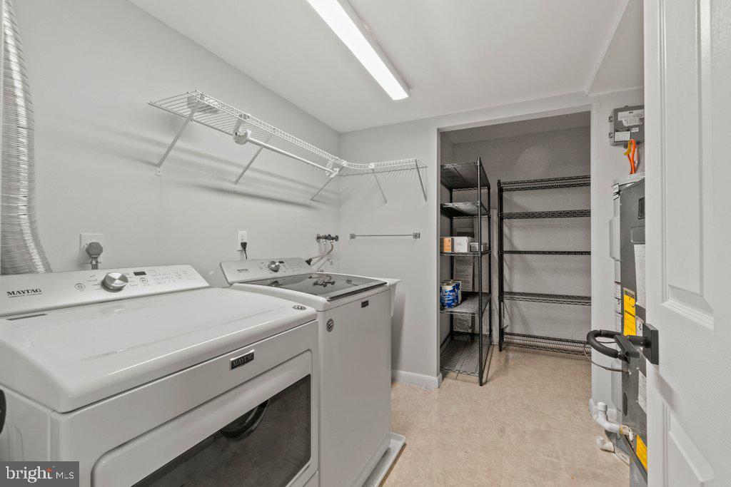 9 Bailiffs Ct #301 Property Photo 31