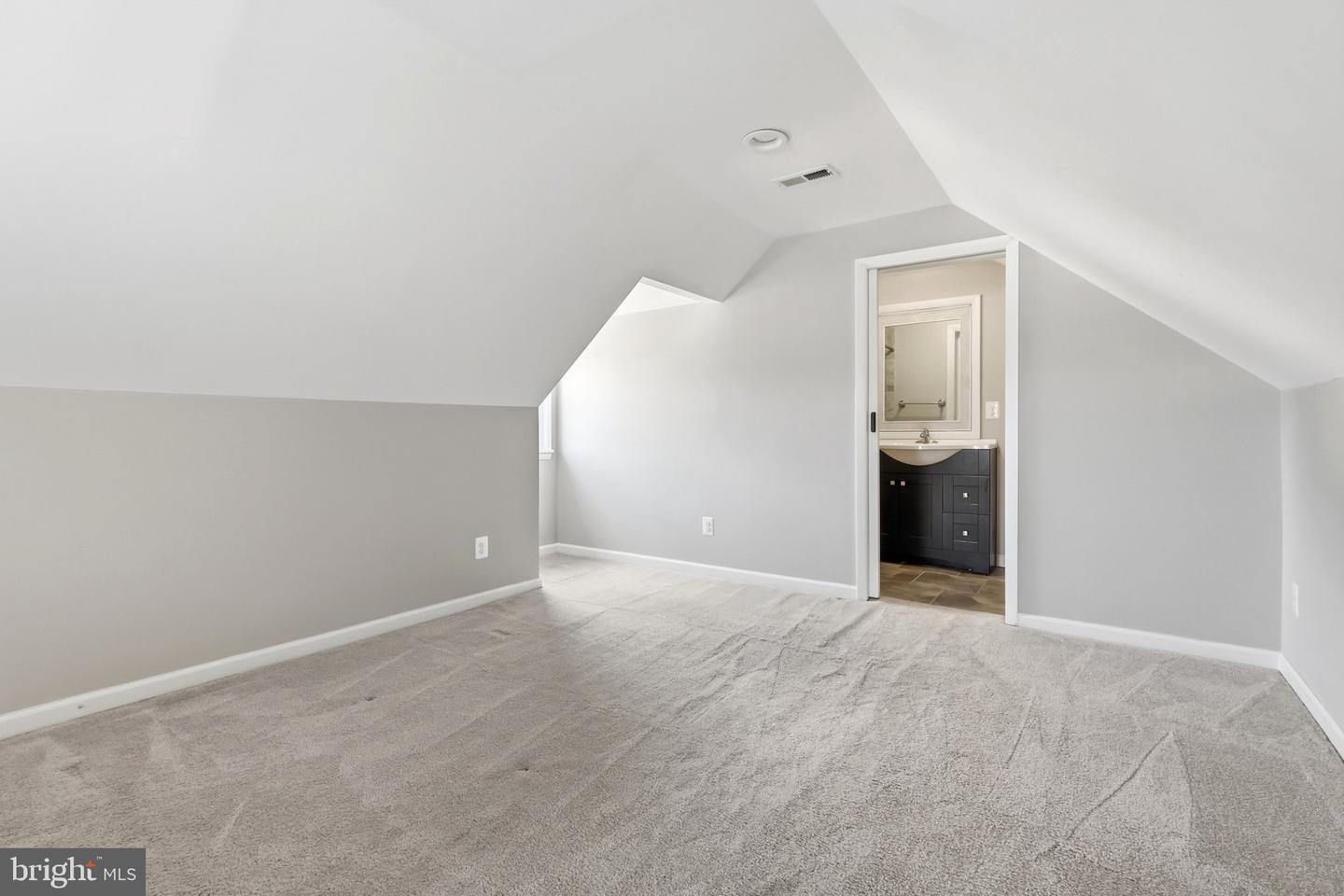 2507 Glencoe Rd Property Photo 18