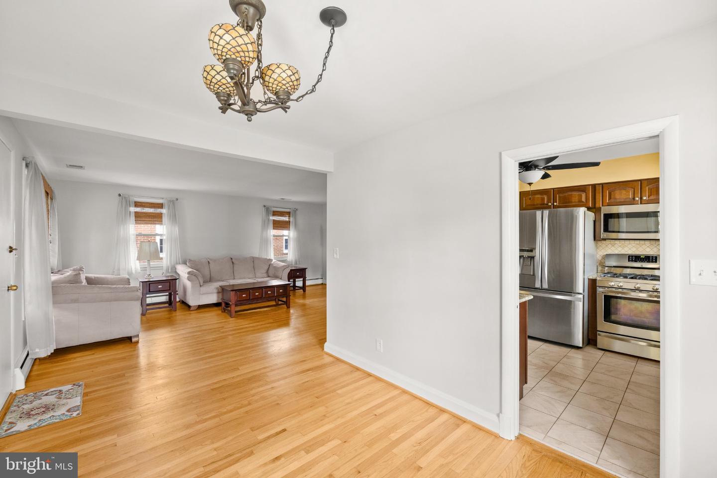 230 Rollingbrook Way Property Photo 6