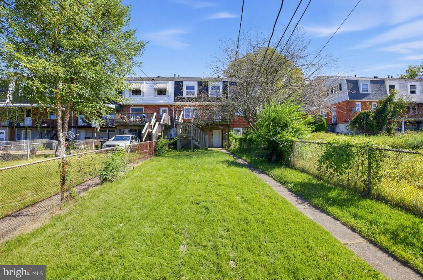 6142 Radecke Ave Property Photo 3