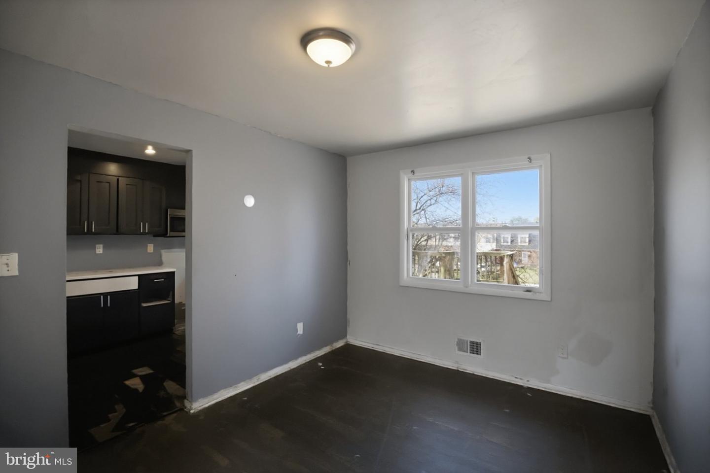6142 Radecke Ave Property Photo 12