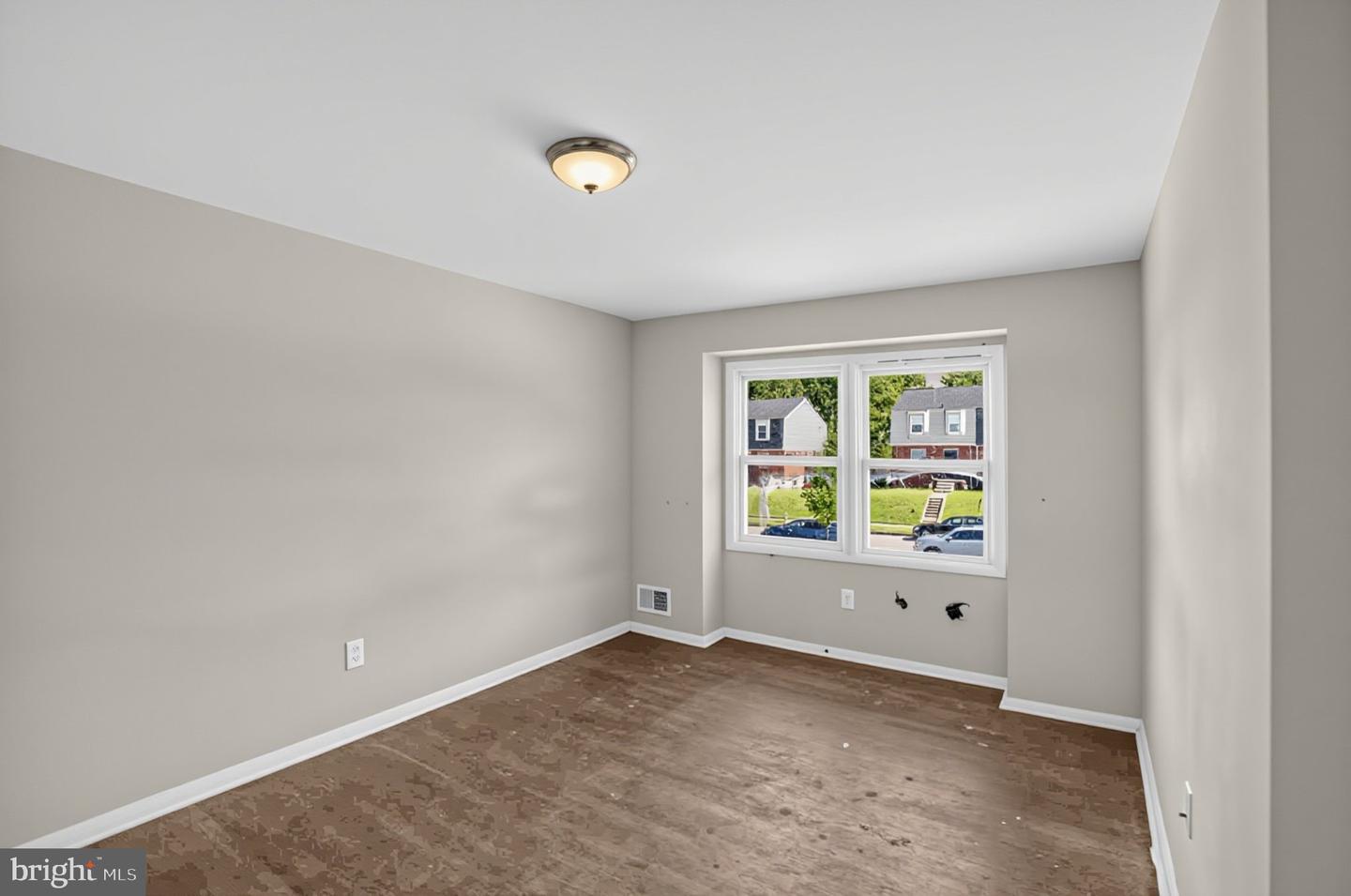 6142 Radecke Ave Property Photo 15