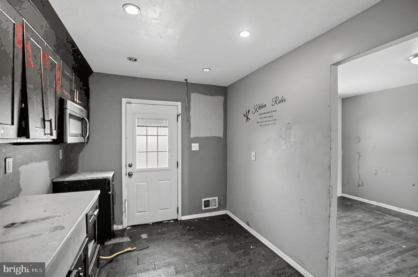 6142 Radecke Ave Property Photo 22