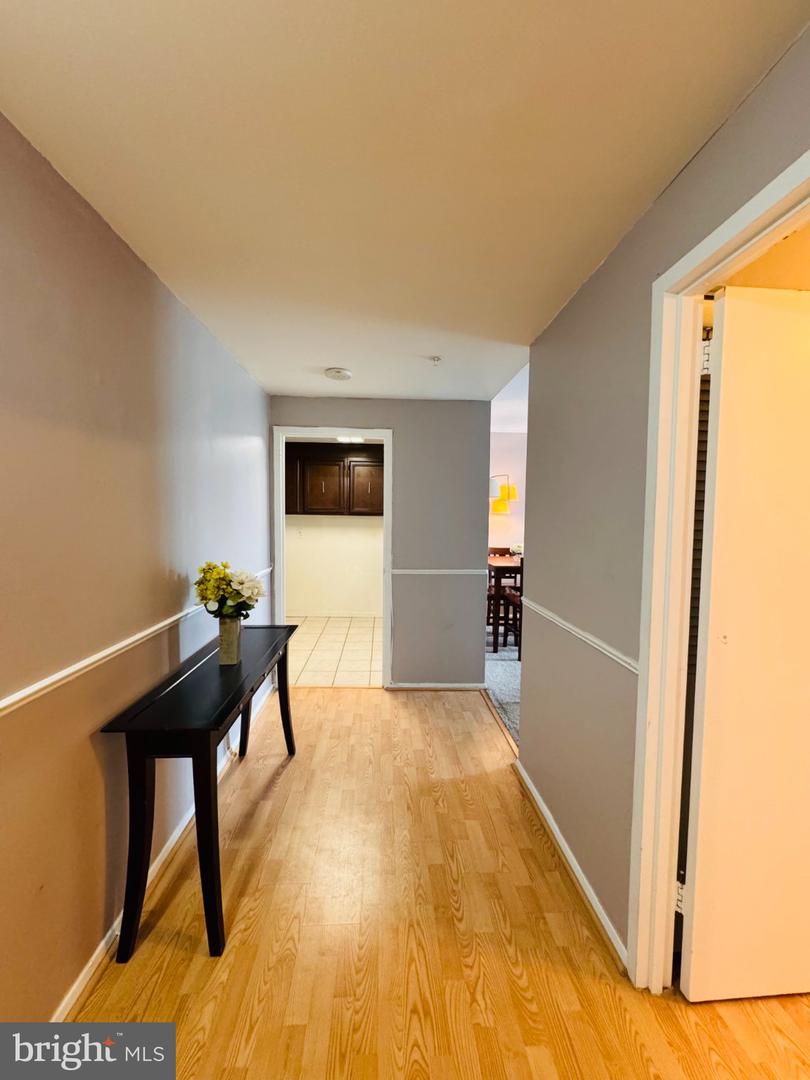 28 Allegheny Ave #807 Property Photo 7