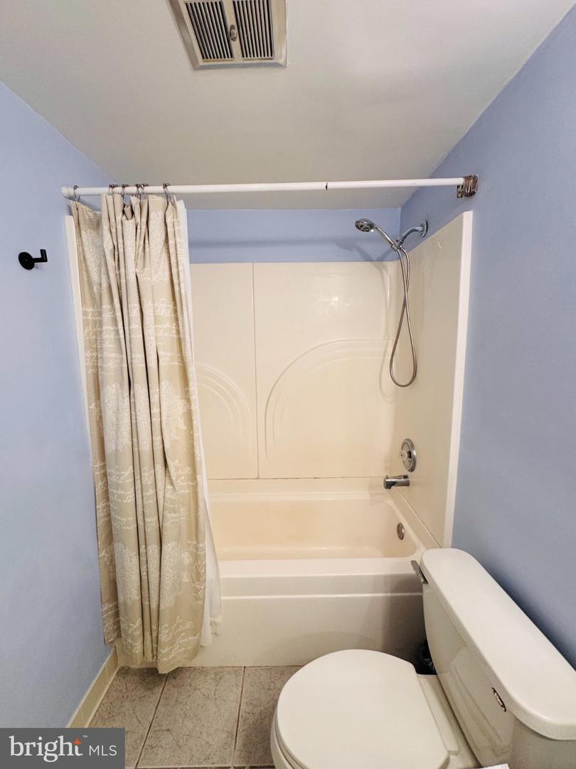28 Allegheny Ave #807 Property Photo 17