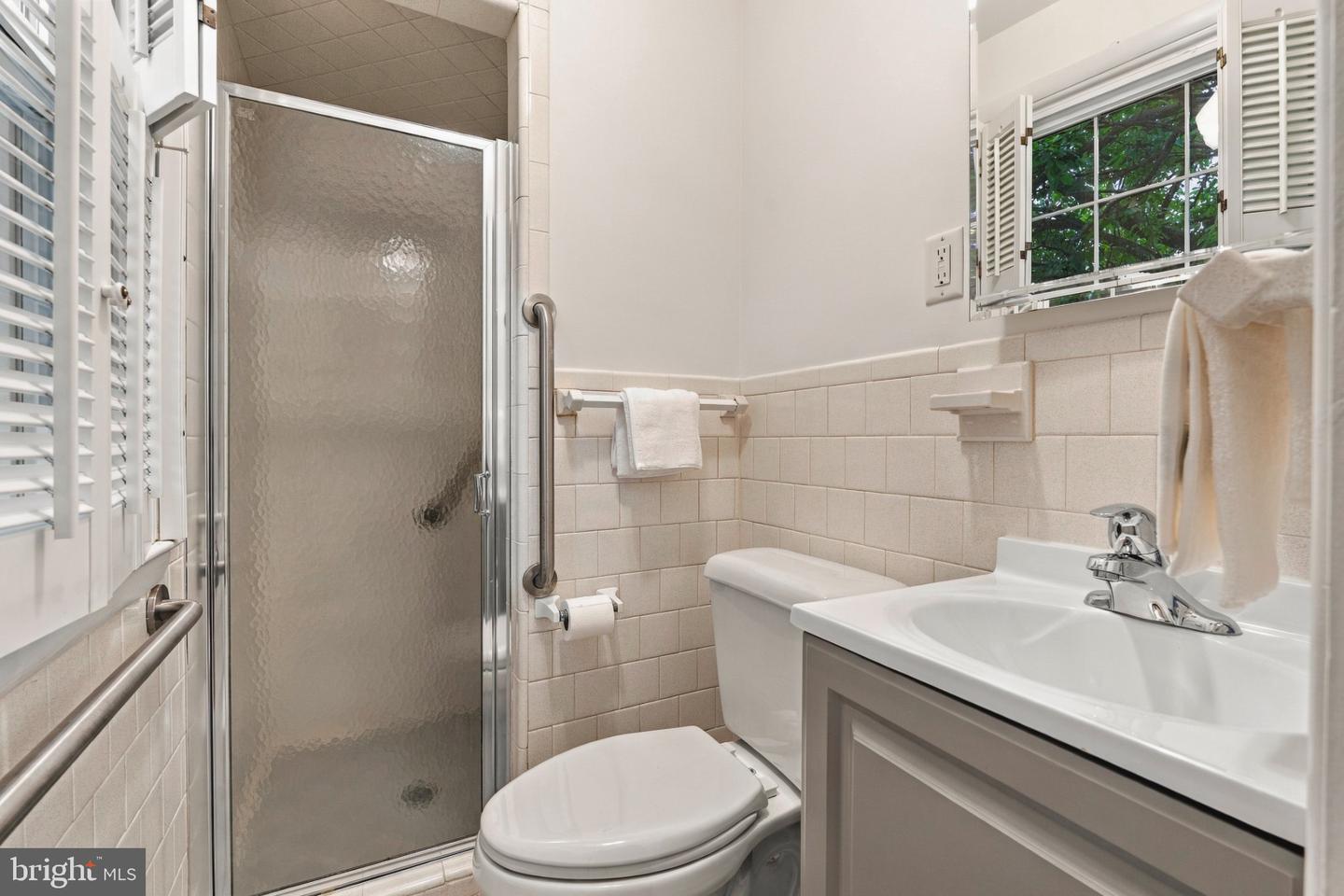 220 Chantrey Rd Property Photo 23