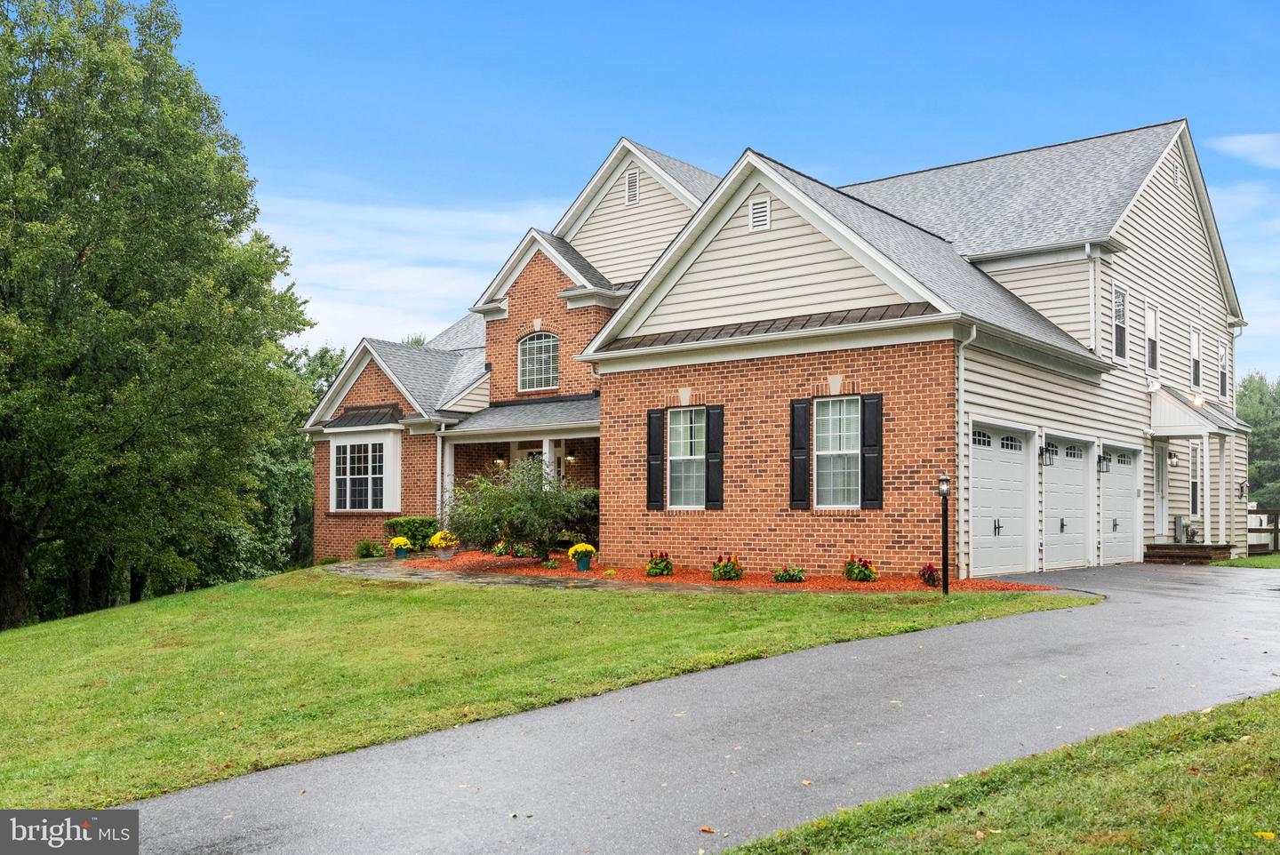 8 Deer Creek Ct Property Photo 3