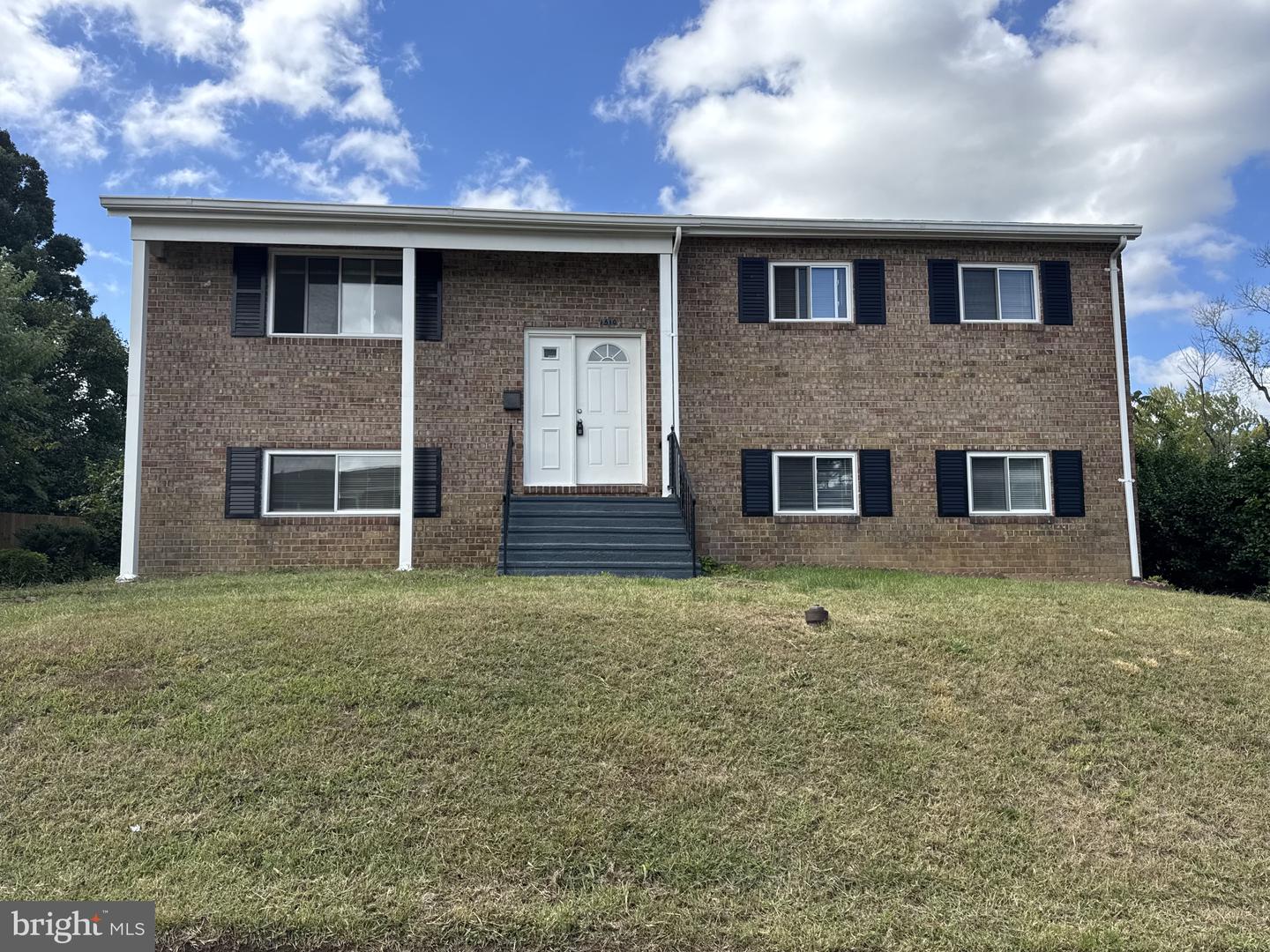 1510 ADAMSVIEW RD Property Photo 1