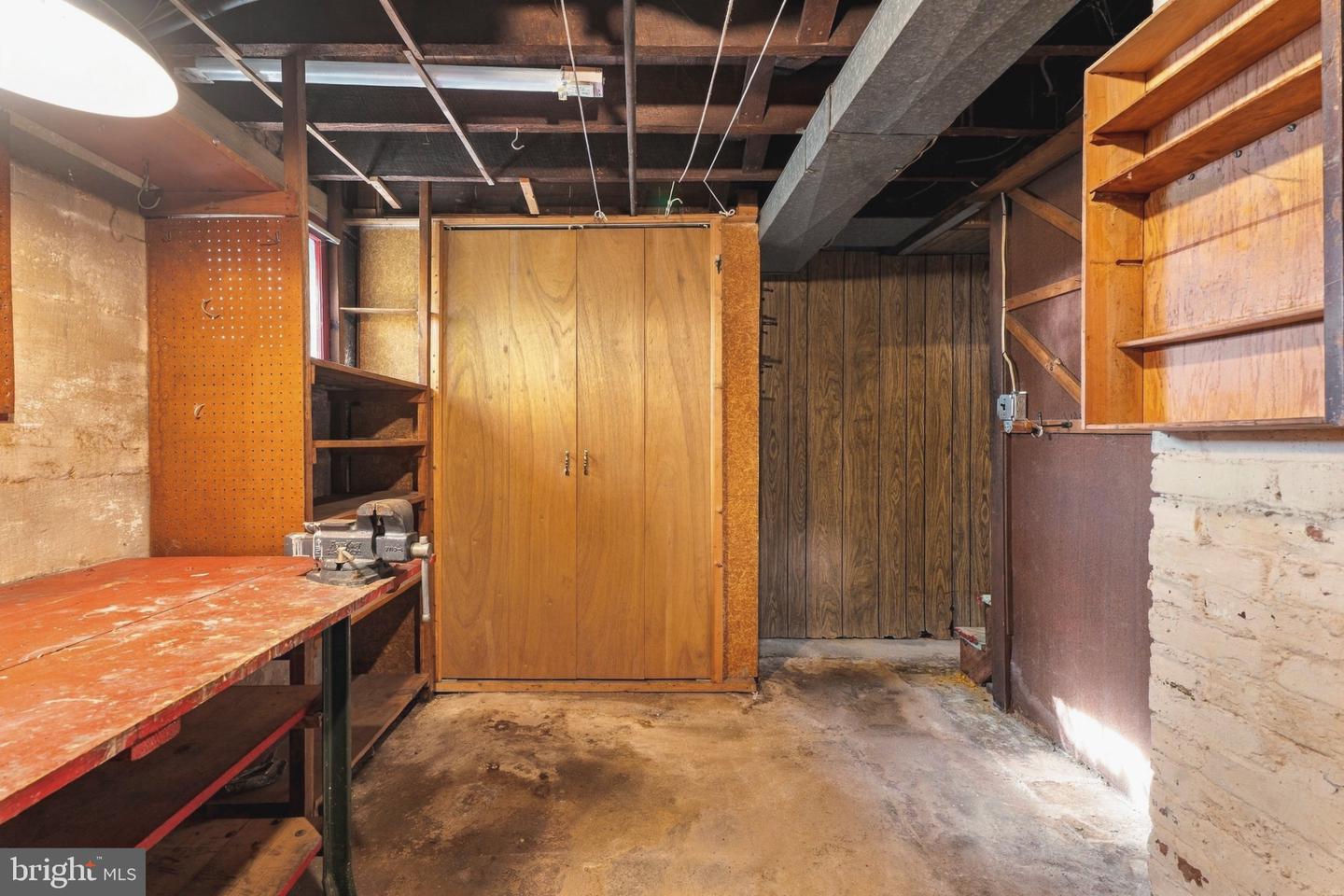 2911 Hillcrest Ave Property Photo 40