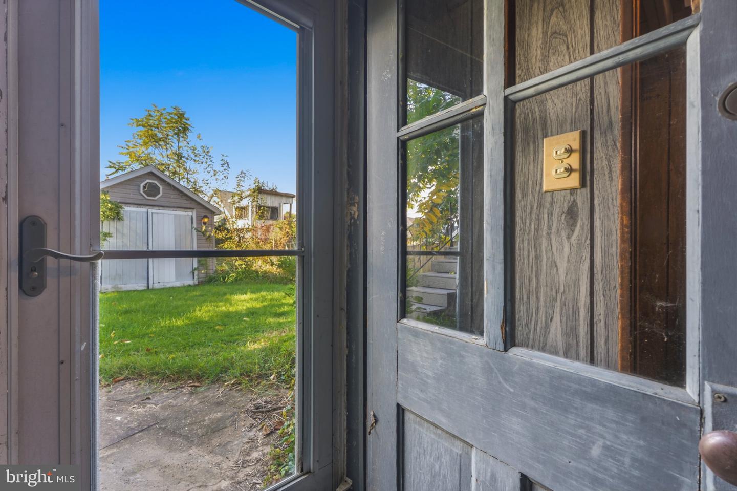 2911 Hillcrest Ave Property Photo 41