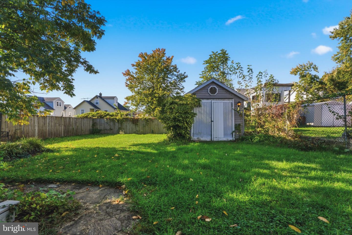 2911 Hillcrest Ave Property Photo 42