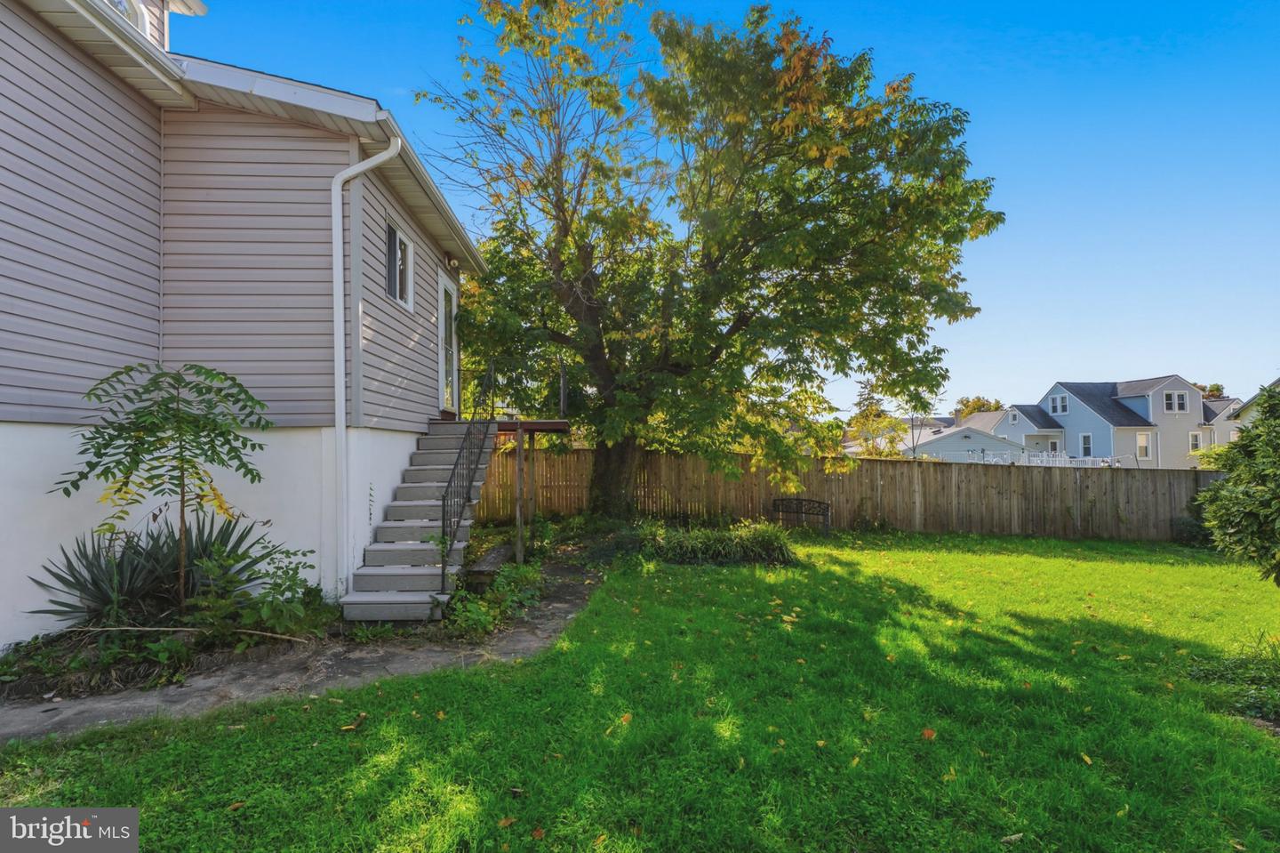 2911 Hillcrest Ave Property Photo 44