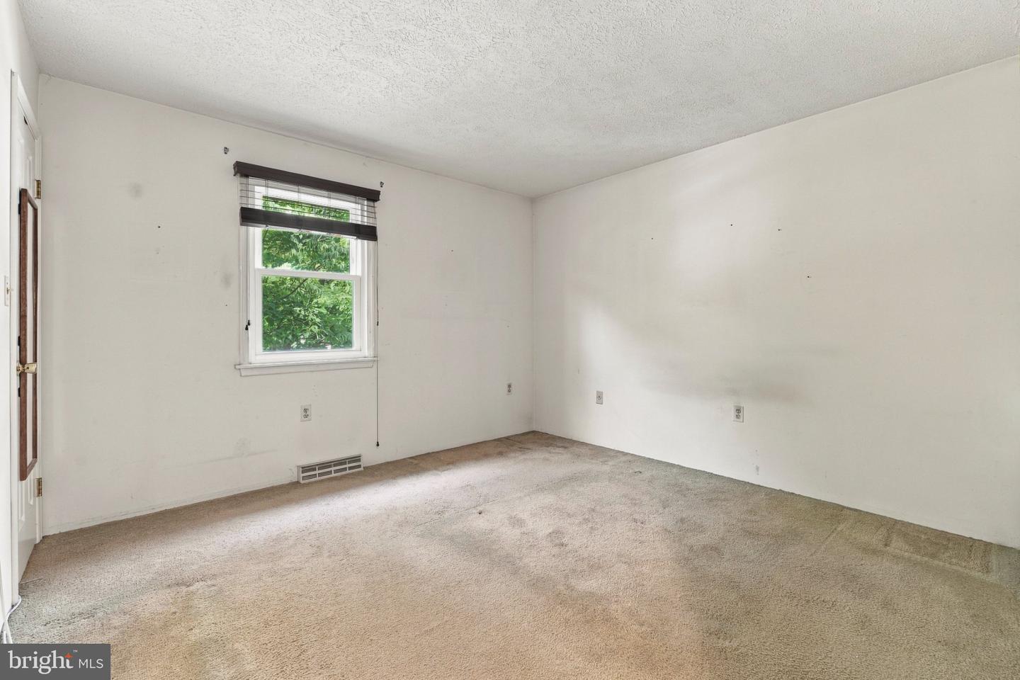 8614 Quentin Ave Property Photo 11