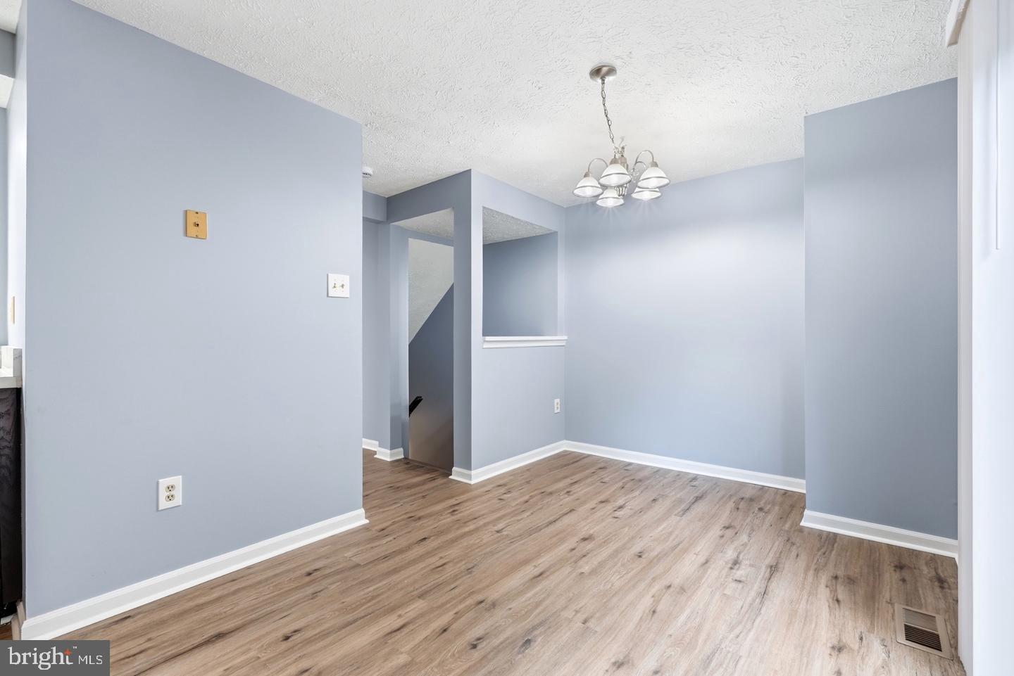 2013 Cedar Barn Way Property Photo 14