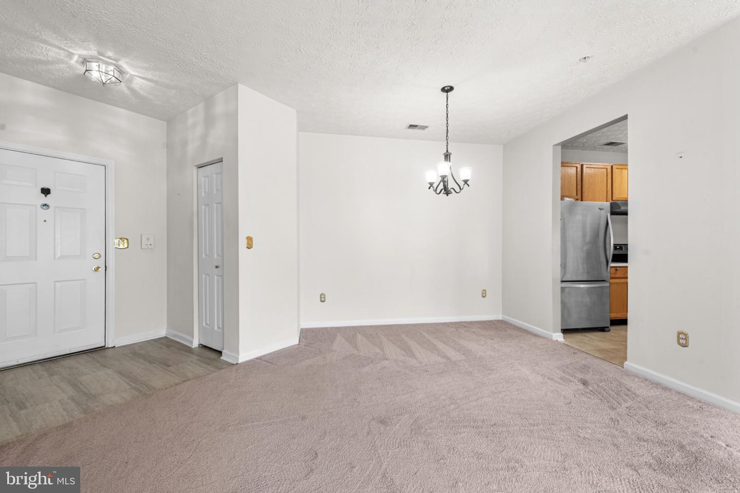 3 Brook Farm Ct #3h Property Photo 4
