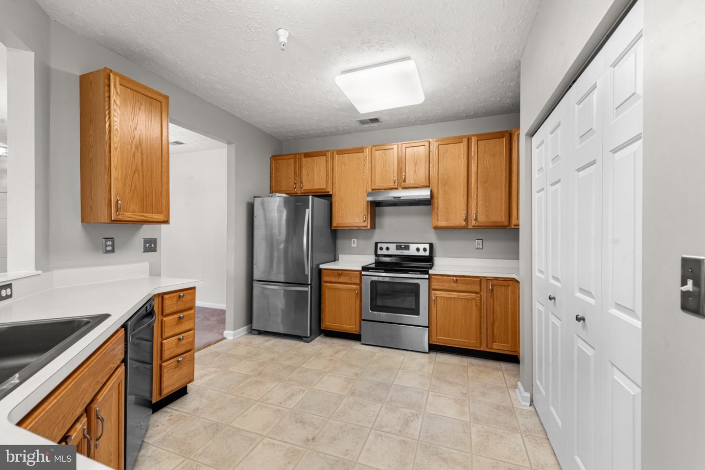3 Brook Farm Ct #3h Property Photo 9