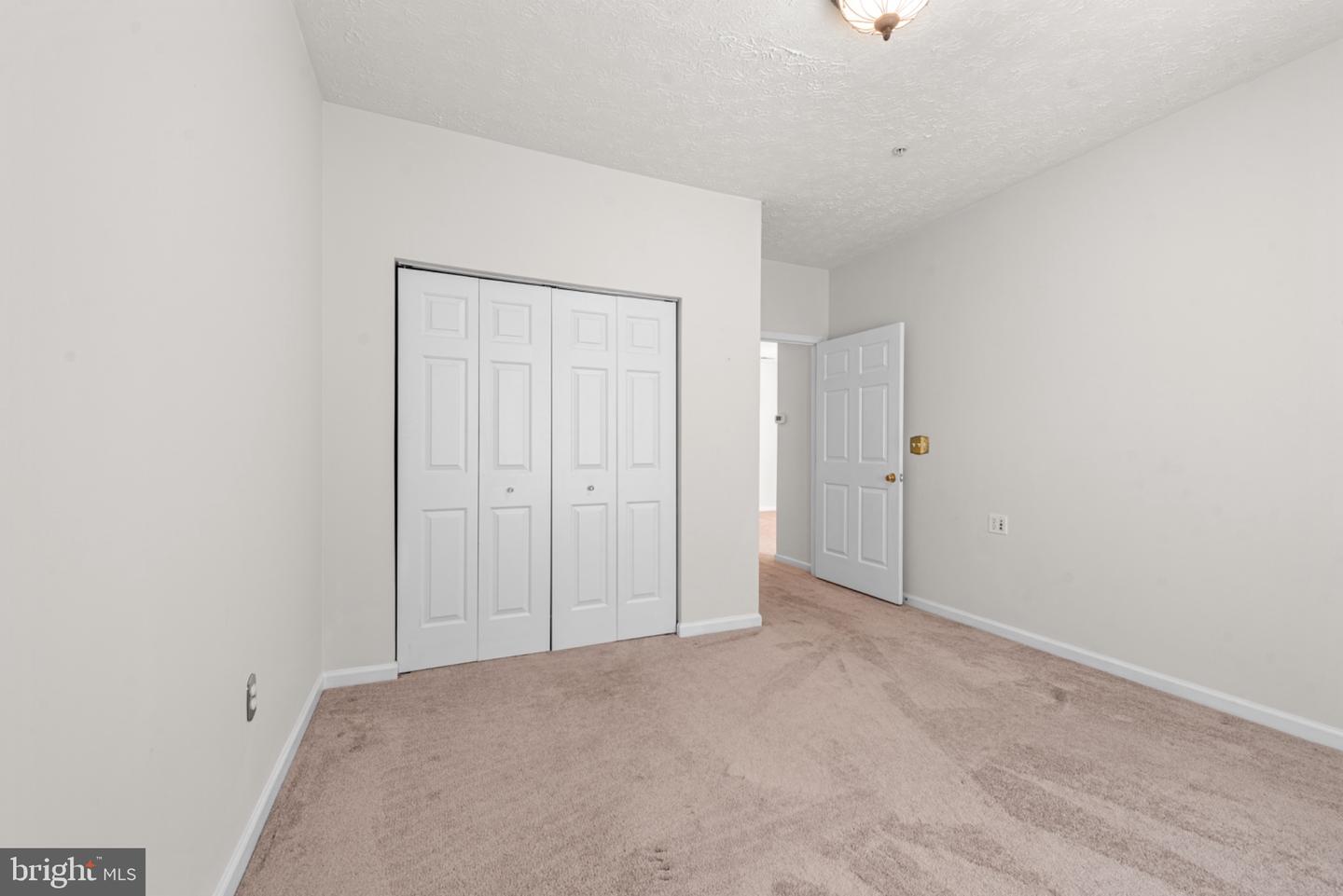 3 Brook Farm Ct #3h Property Photo 16