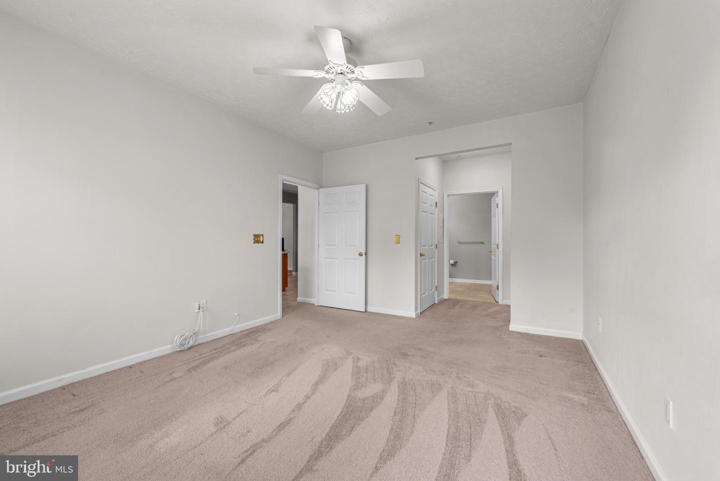 3 Brook Farm Ct #3h Property Photo 21