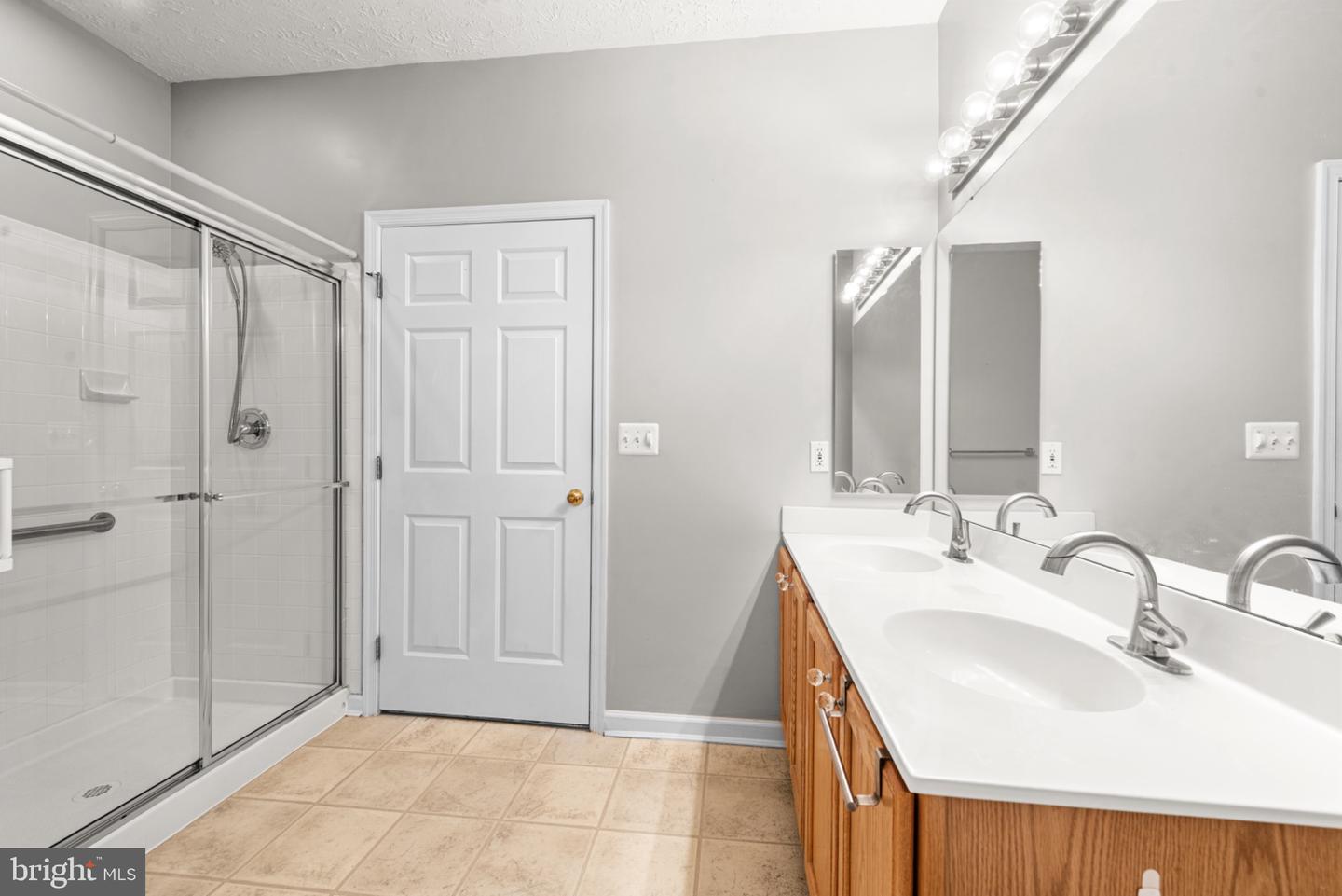 3 Brook Farm Ct #3h Property Photo 24