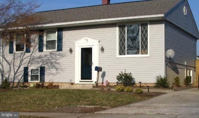15 Greenview Ave Property Photo 1