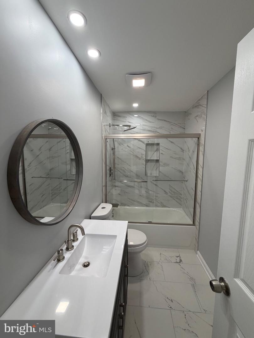 7011 Dunhill Rd Property Photo 25