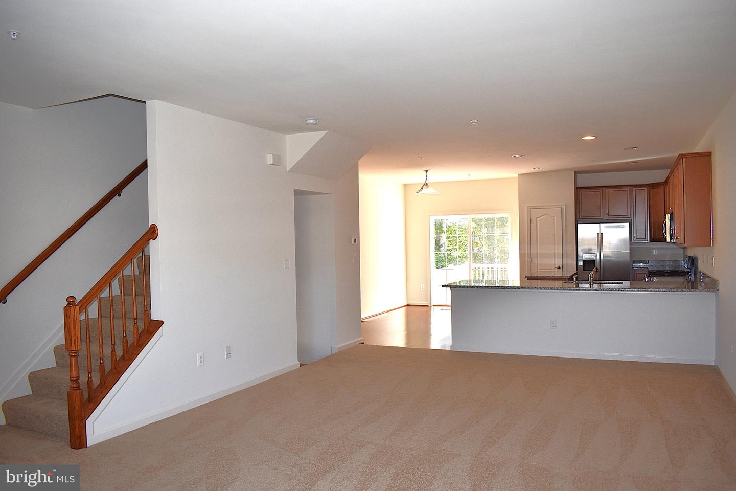 9421 Adelaide Ln Property Photo 5