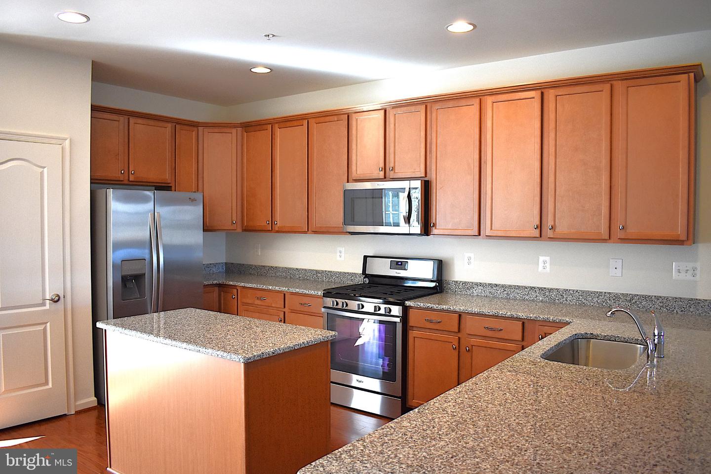 9421 Adelaide Ln Property Photo 12