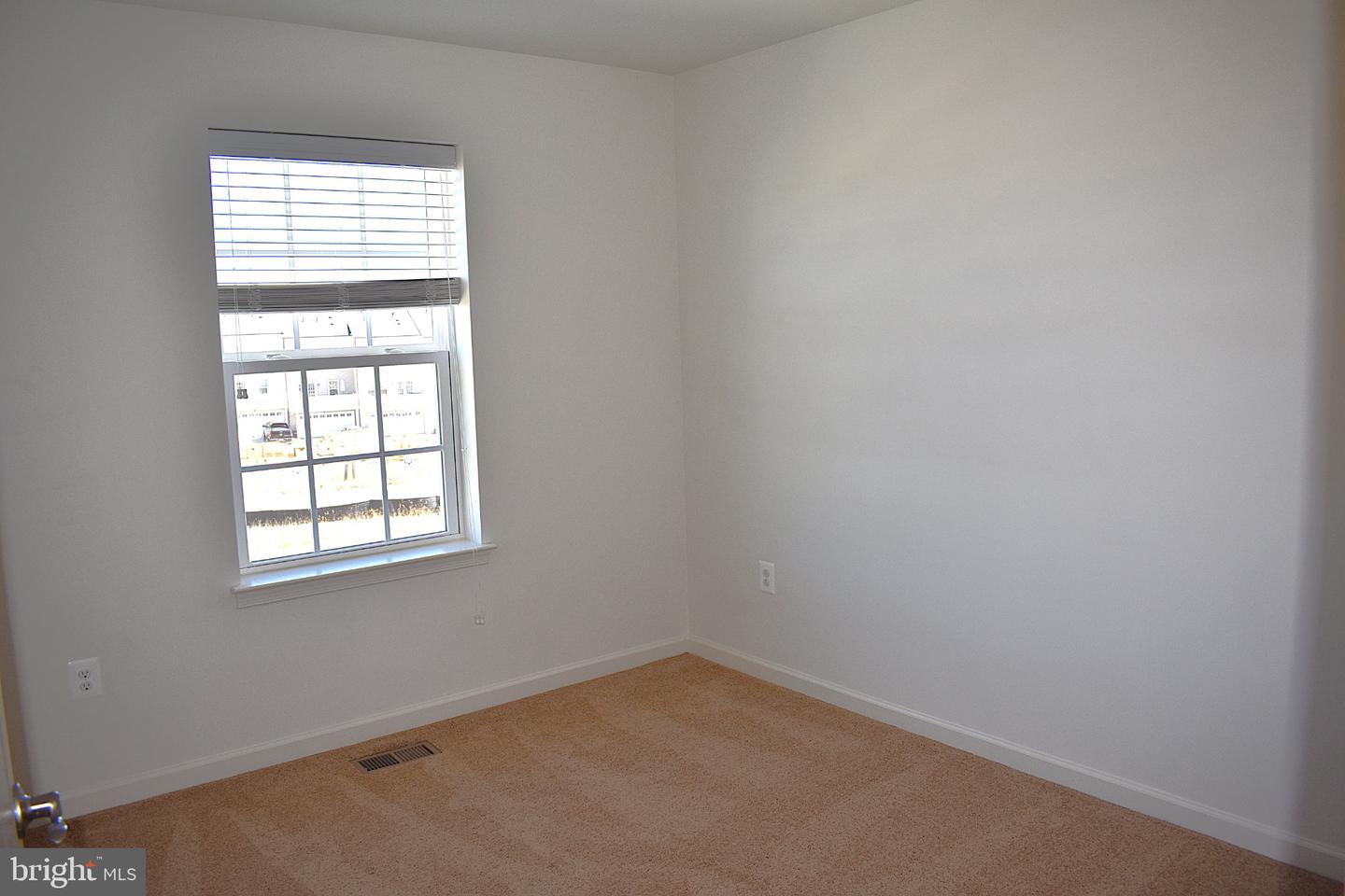 9421 Adelaide Ln Property Photo 18