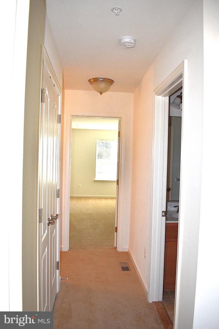 9421 Adelaide Ln Property Photo 23