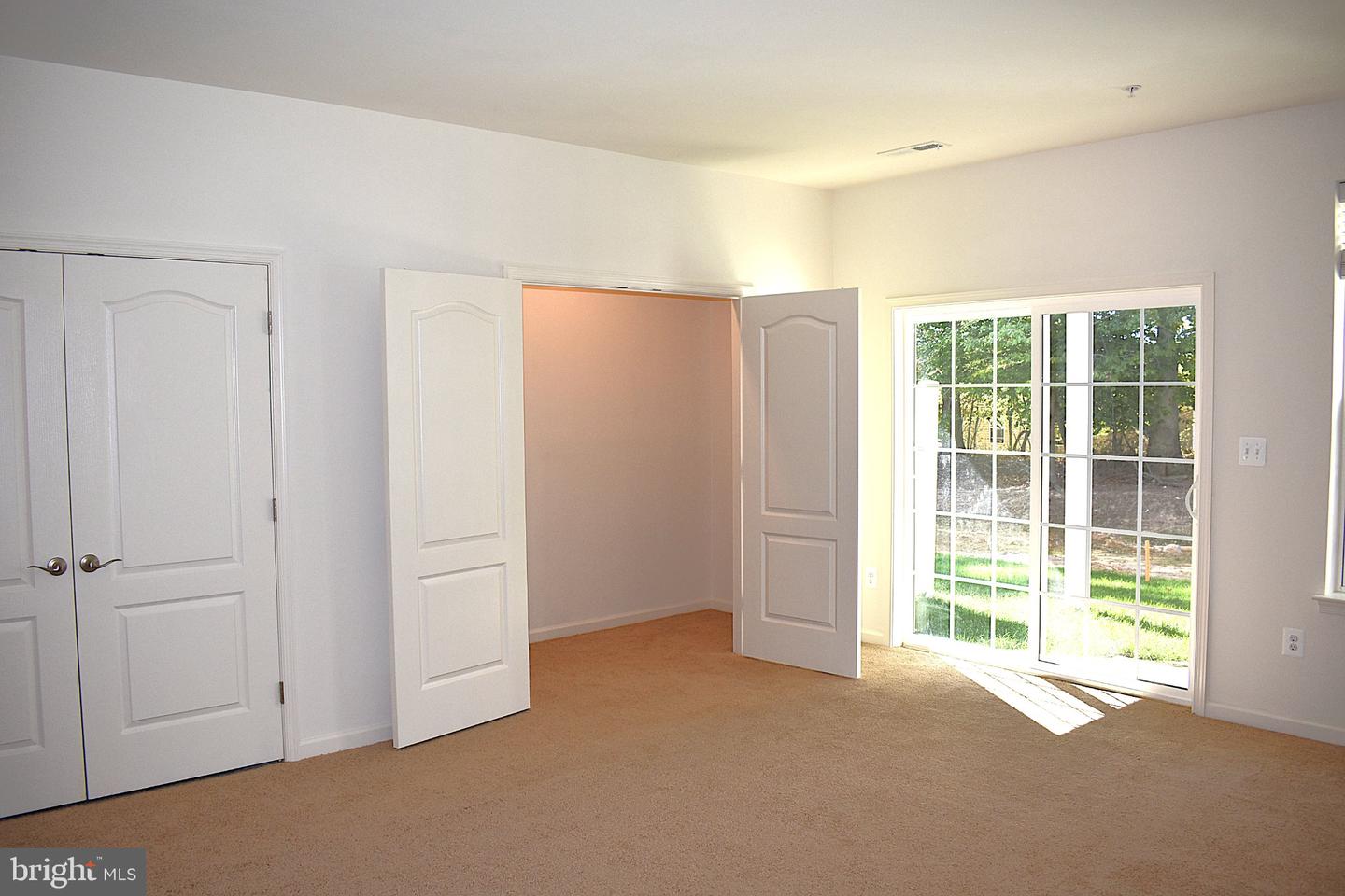9421 Adelaide Ln Property Photo 27