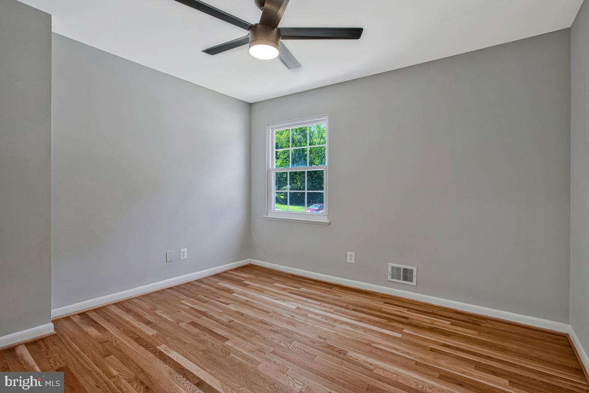 1224 Pleasant Valley Dr Property Photo 23