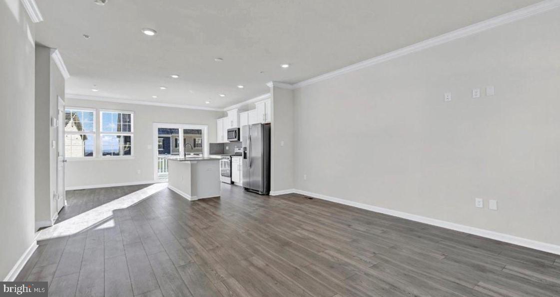 3 Merion Ave Property Photo 4
