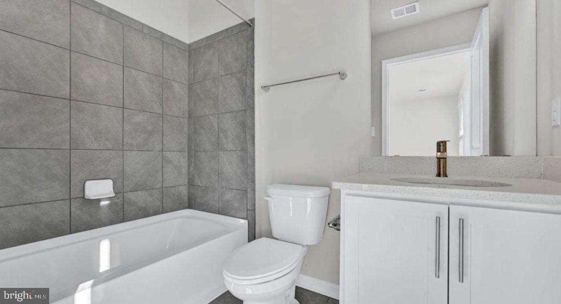 3 Merion Ave Property Photo 8