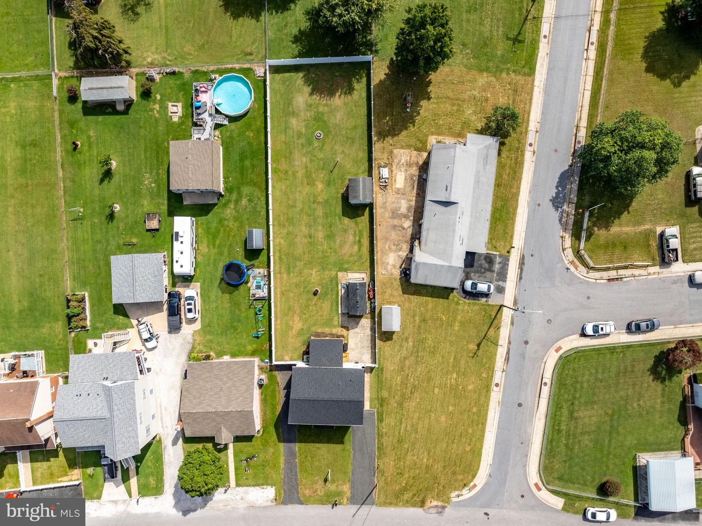 6915 River Drive Rd Property Photo 4
