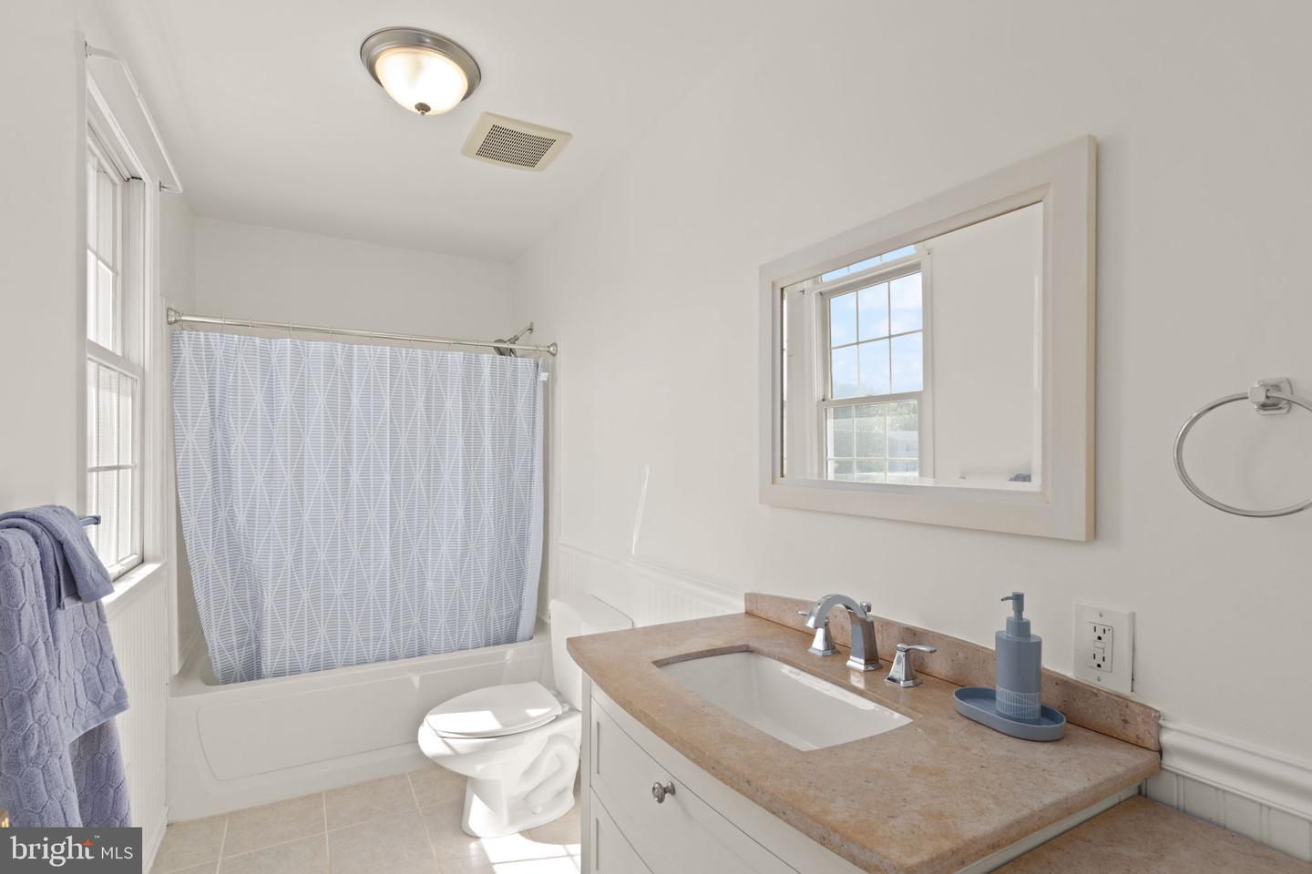 6915 River Drive Rd Property Photo 19