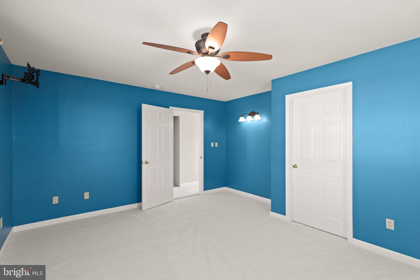 6915 River Drive Rd Property Photo 21