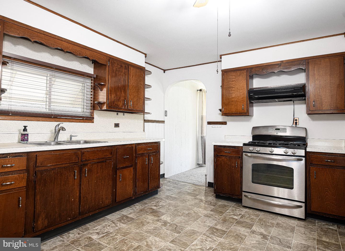 1827 Walnut Ave Property Photo 11