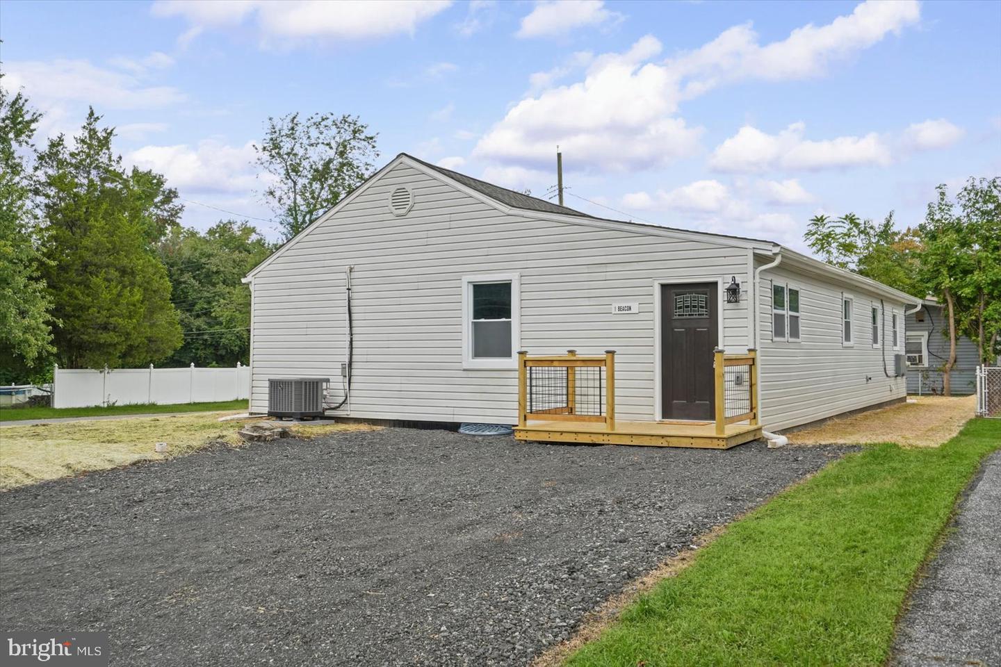 1 Beacon Rd Property Photo 32