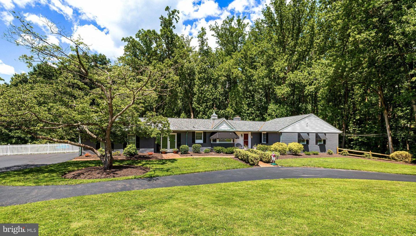 3915 Dance Mill Rd Property Photo 1