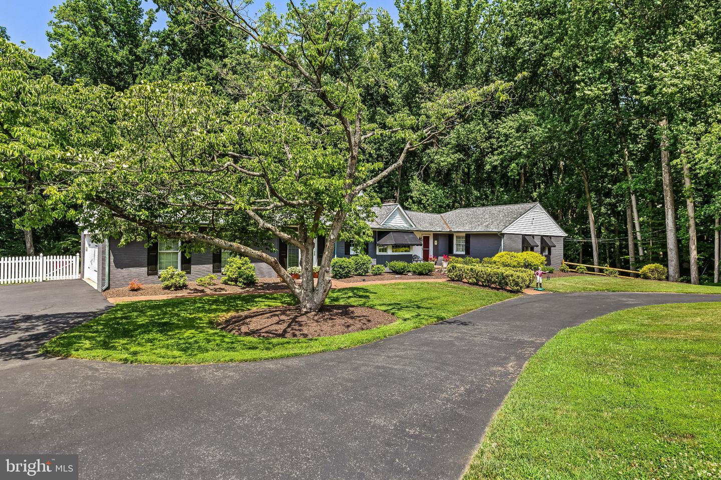 3915 Dance Mill Rd Property Photo 8
