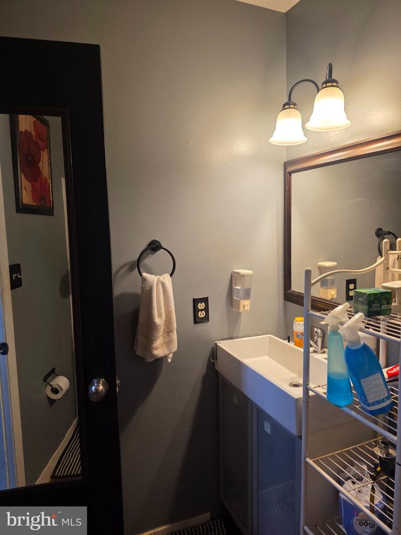 6606 Spring Mill Cir Property Photo 12