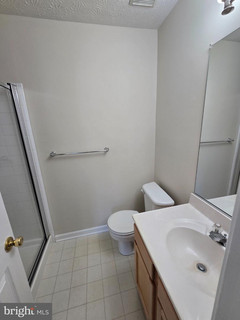 24 Hallsdale Ct Property Photo 17