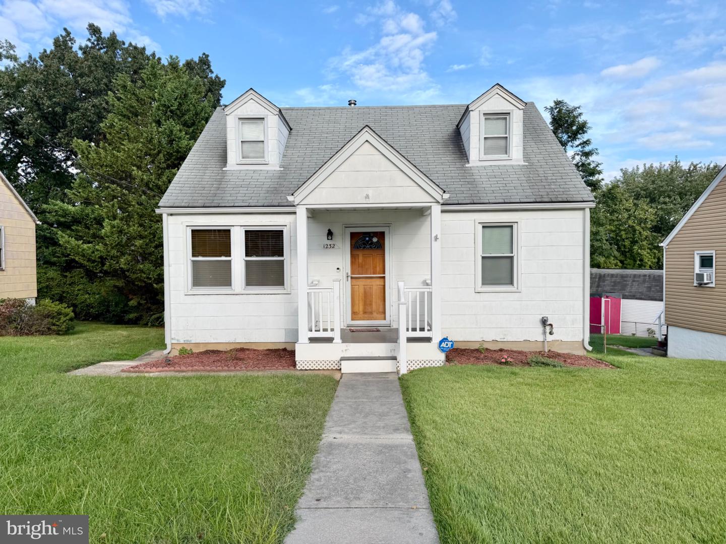 1232 BERK AVE Property Photo 1