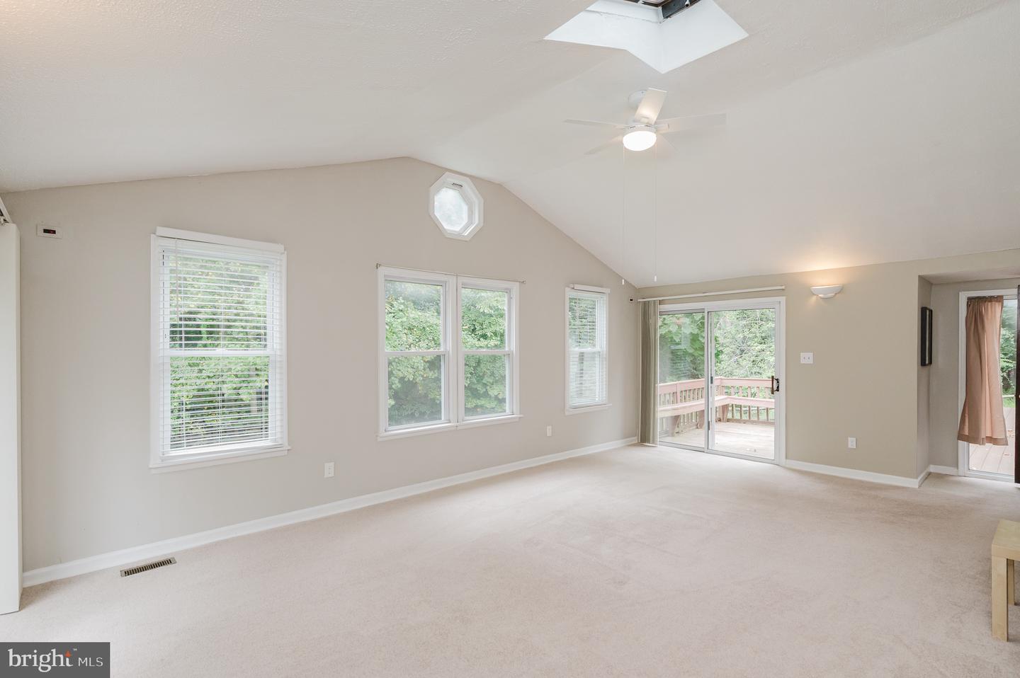 12 Jacobo Ln Property Photo 28